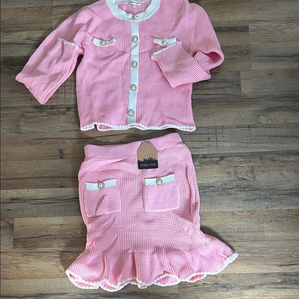 Main Strip Pink Mini Skirt Set